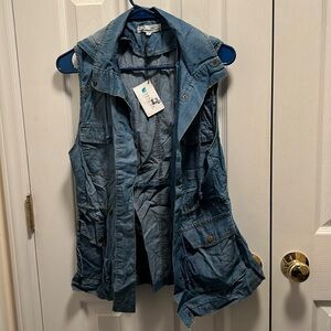 Love Tree vest hooded chambraygathered waist size L NWT